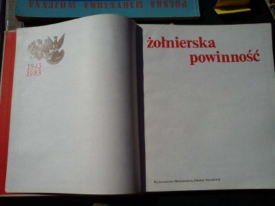 Album Zolnierska powinnosc duzo zdjec samolotow