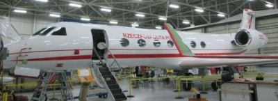 Malowanie i wykańczanie w zakładach Gulfstream. Źródło: tvn24.pl za MON