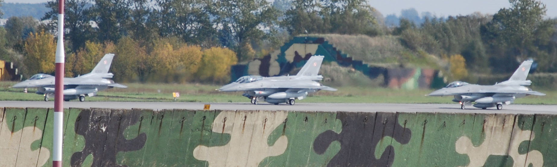 start 4 F-16 do Łsku